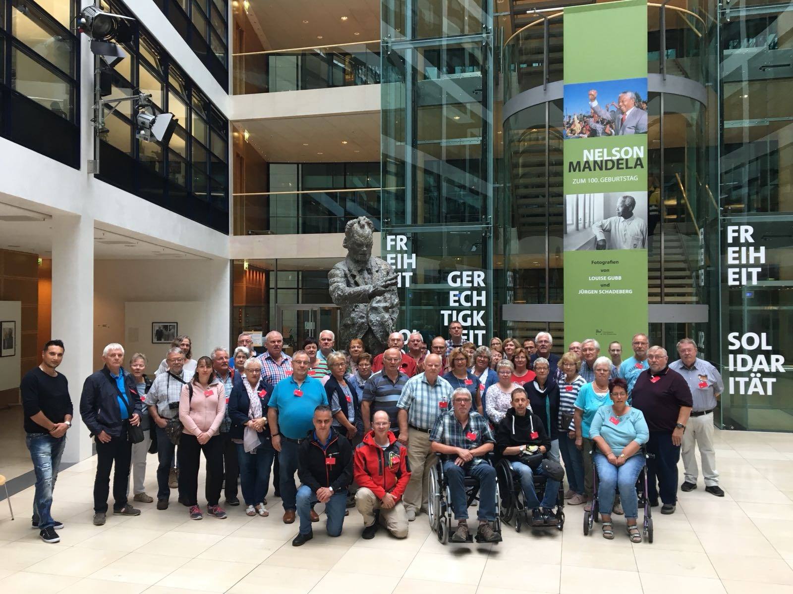 Besuchergruppe im Willy-Brandt Haus